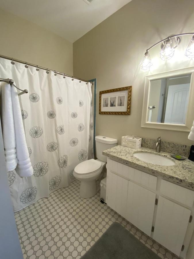 | Bisbee Brownstone Suites