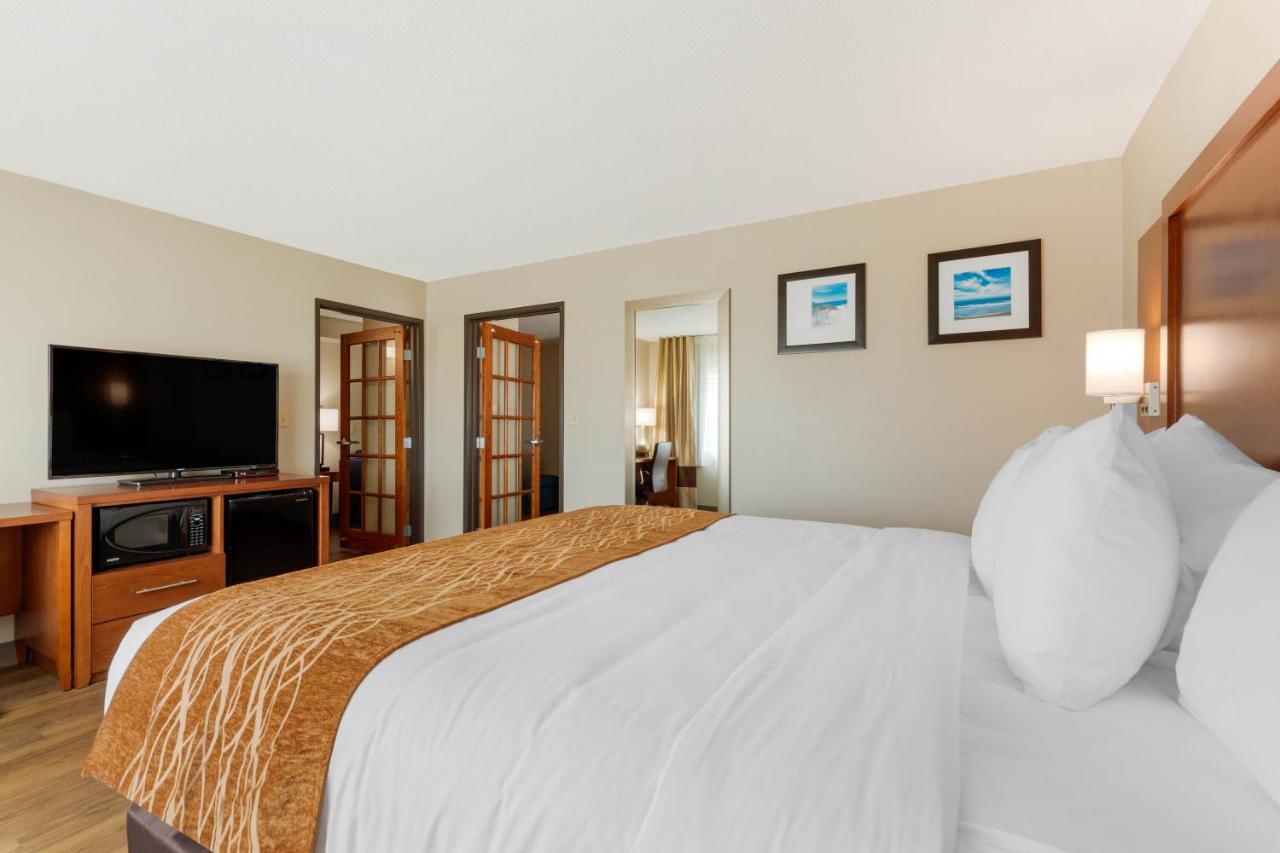 Family Suite - Non-Smoking at Comfort Inn & Suites