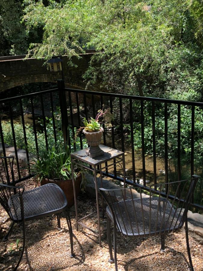 | Glen Ellen Inn Secret Cottages