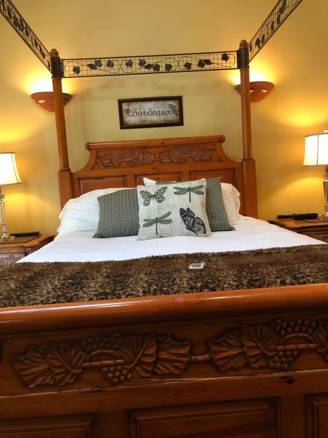 | Glen Ellen Inn Secret Cottages