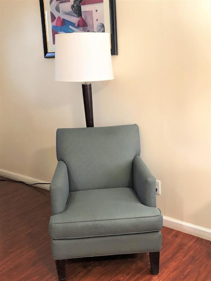| Blue Coast Inn & Suites