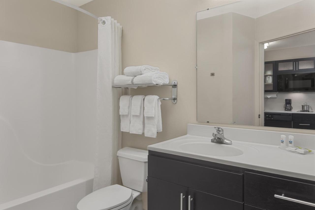 Queen Studio - Non-Smoking at Candlewood Suites Raleigh Crabtree, an IHG Hotel