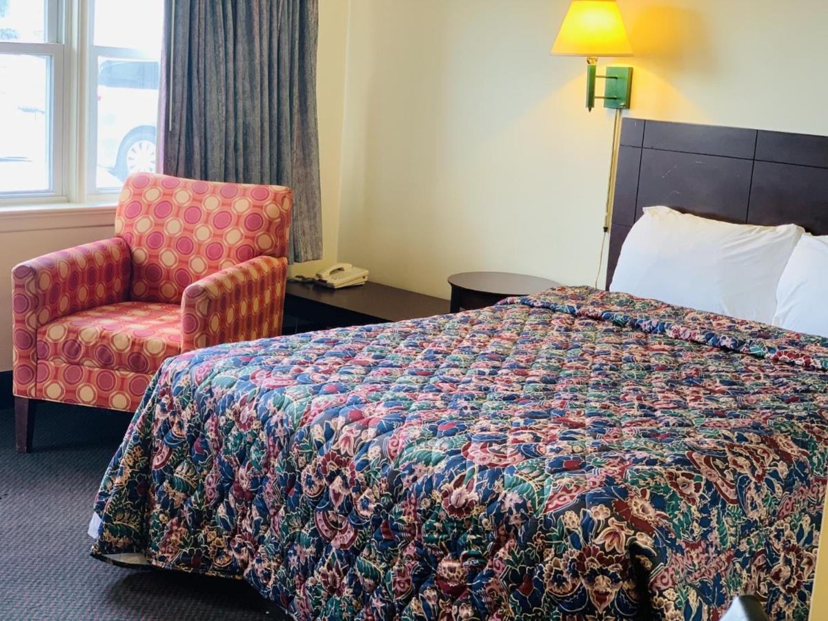 | Express Inn