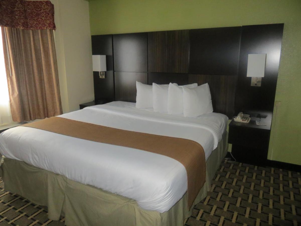 | Best Western Knoxville Suites - Downtown