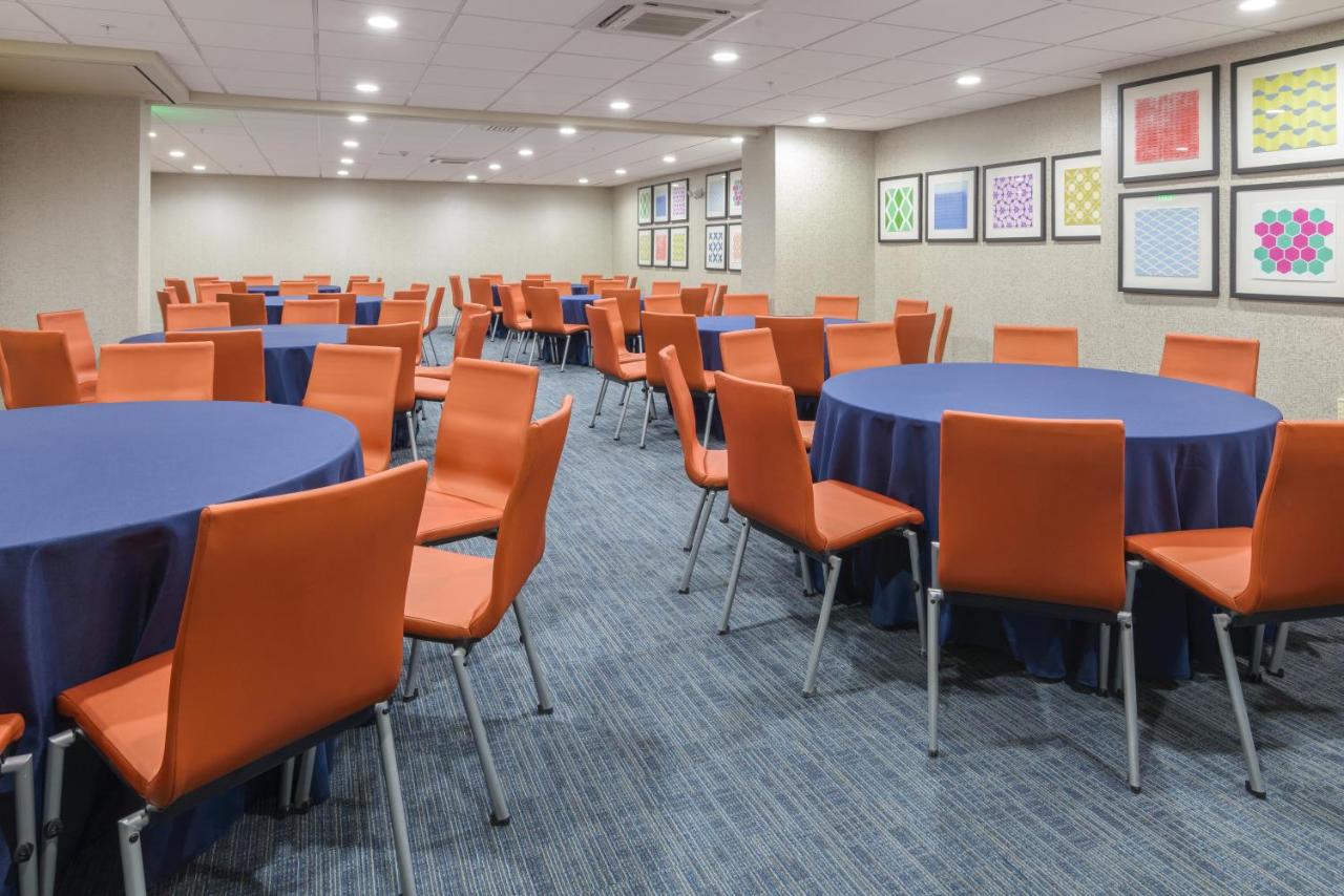  | Holiday Inn Express Southington, an IHG Hotel