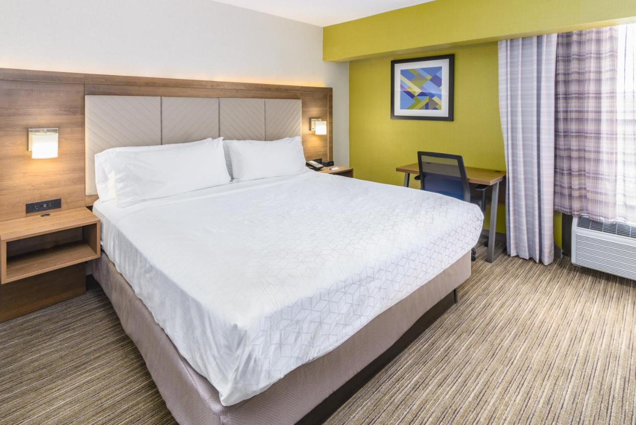  | Holiday Inn Express Southington, an IHG Hotel