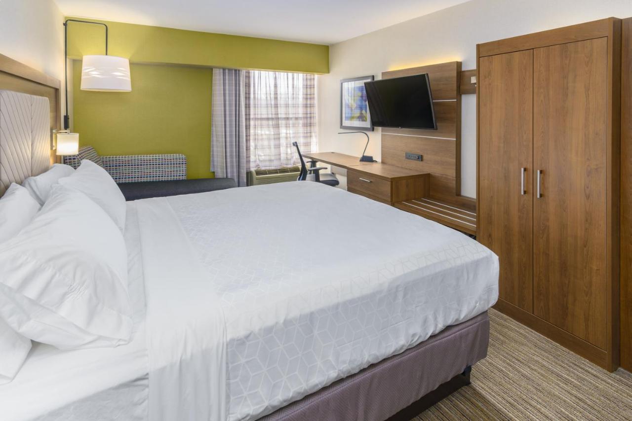  | Holiday Inn Express Southington, an IHG Hotel
