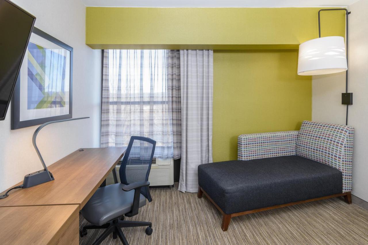  | Holiday Inn Express Southington, an IHG Hotel