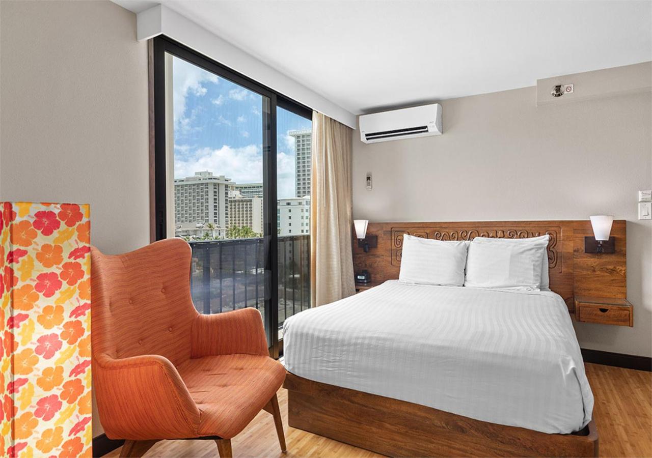 Hotel Room Partial Ocean View at Castle Bamboo Waikīkī Hotel