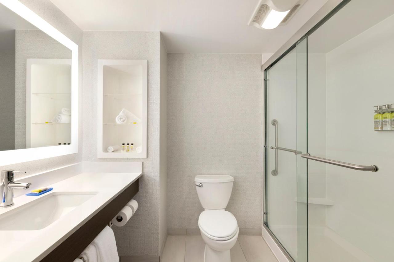 Standard Room at Holiday Inn Express Hotel & Suites Fort Myers East - The Forum by IHG