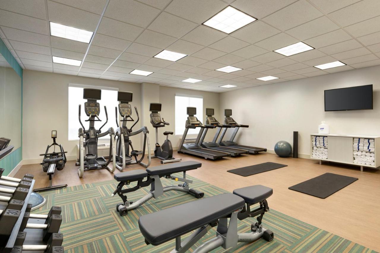  | Holiday Inn Express Hotel & Suites Fort Myers East - The Forum, an IHG Hotel