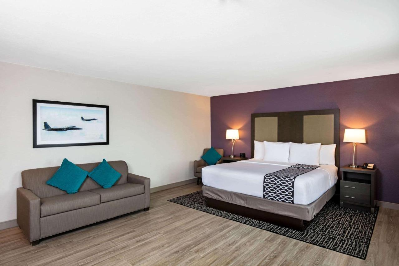 King Suite - Non-Smoking at La Quinta Inn & Suites by Wyndham Las Vegas Nellis