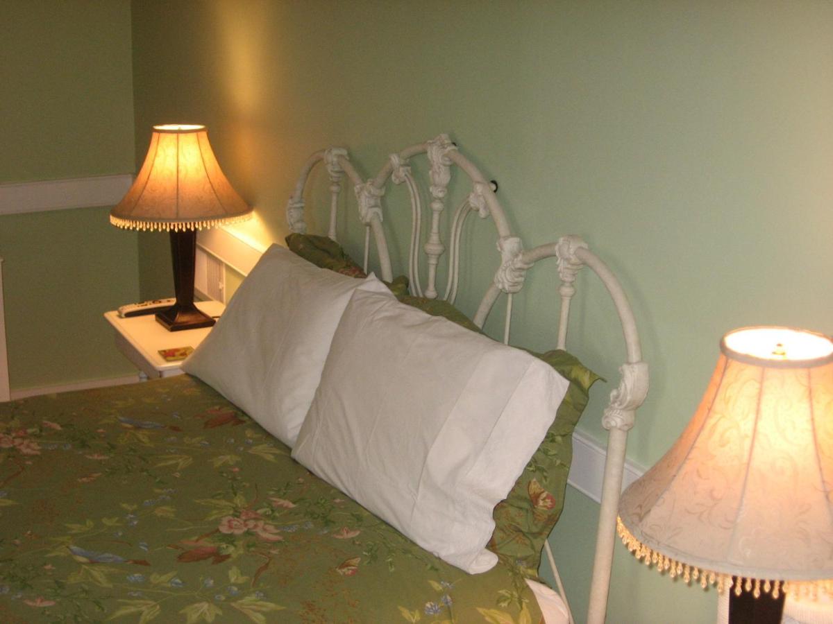 | The Brafferton Inn