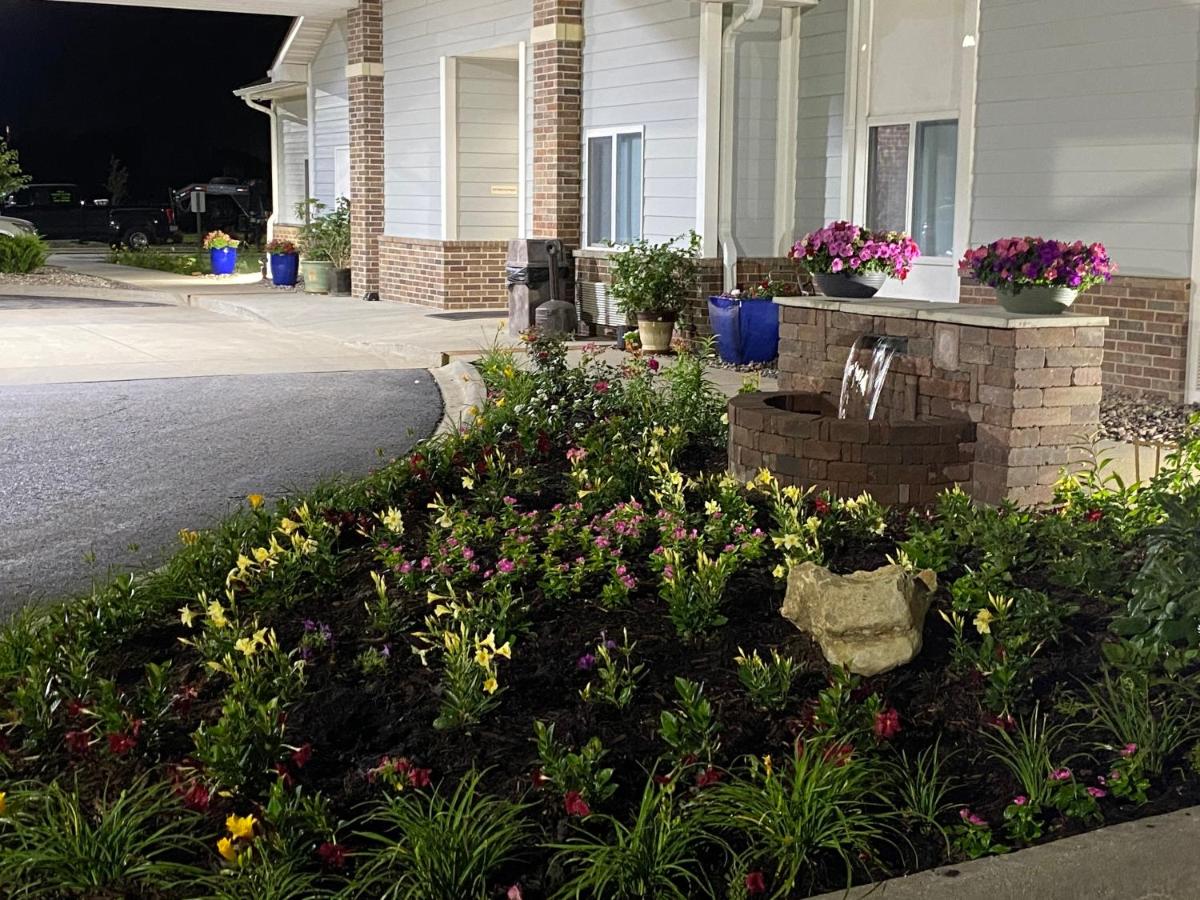 | Garnett Hotel & RV Park