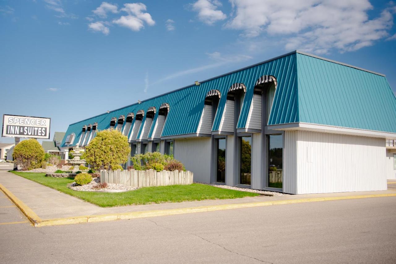  | Spencer Inn & Suites