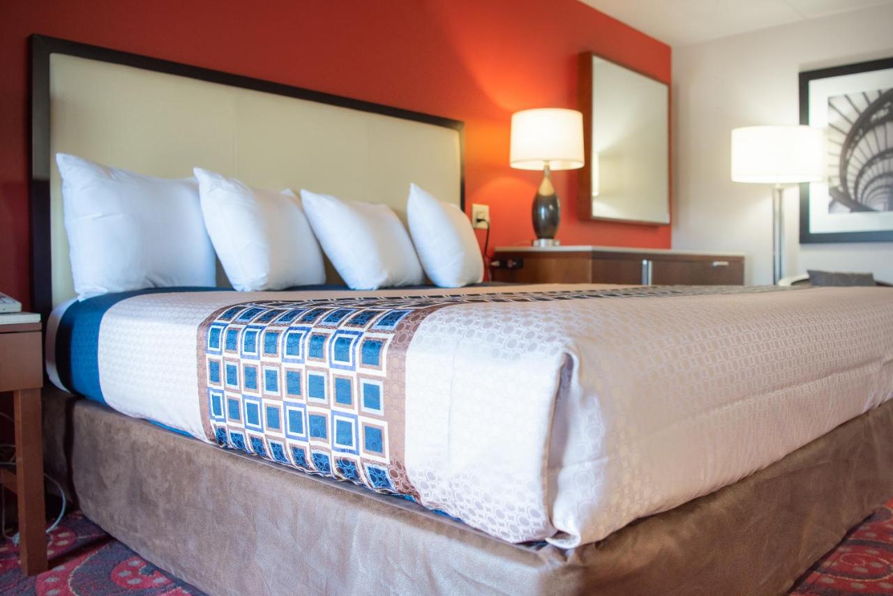  | Spencer Inn & Suites