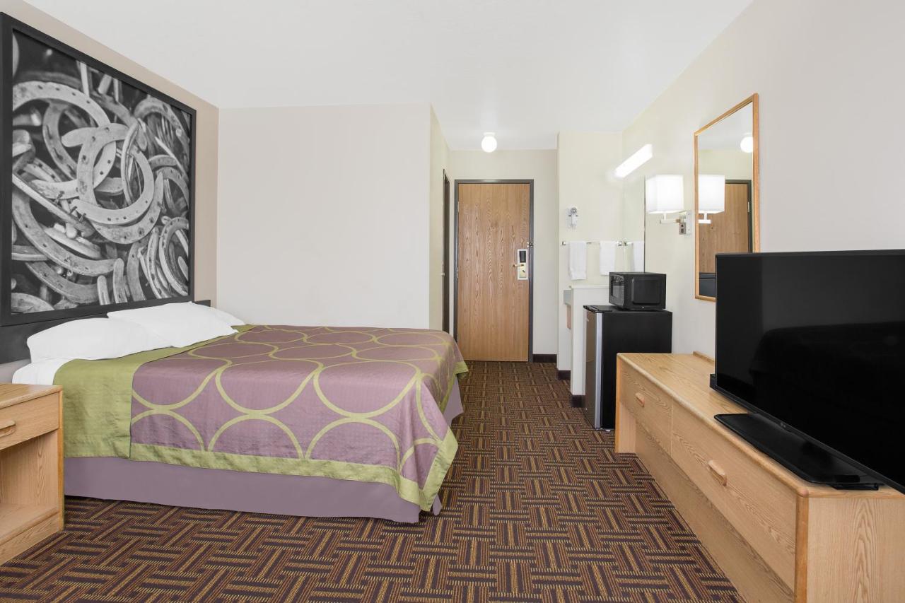 Queen Room - Non-Smoking at Super 8 by Wyndham Bloomfield