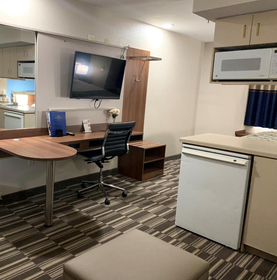 Queen Studio Suite - Mobility Access Non-Smoking at Microtel Inn & Suites by Wyndham Fond Du Lac
