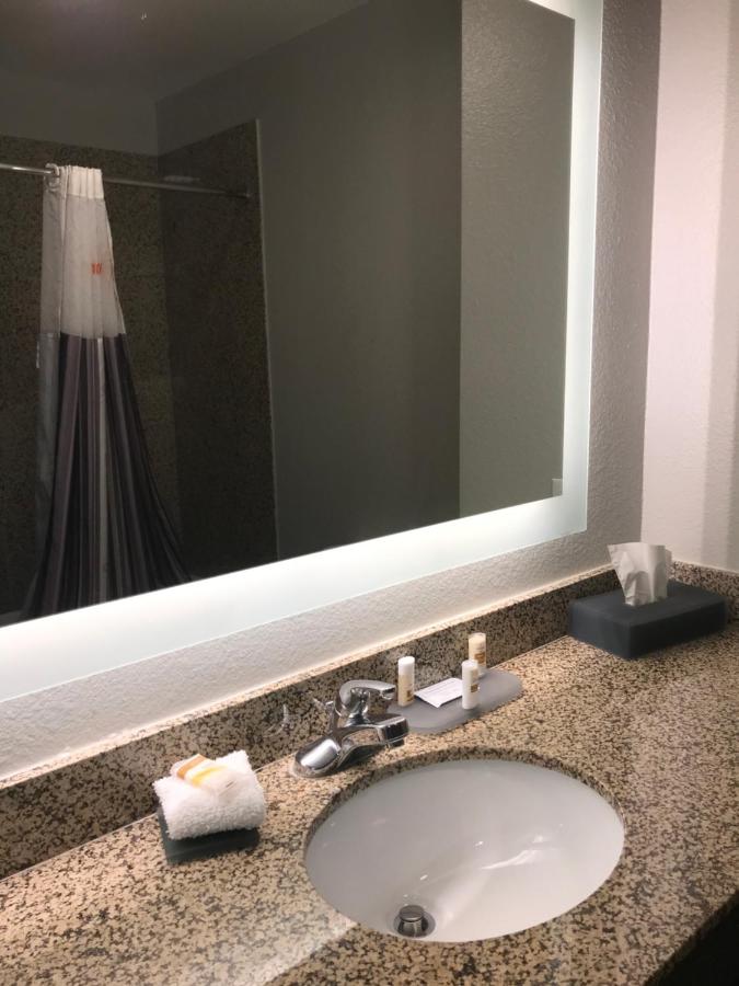 King Room at La Quinta Inn & Suites by Wyndham Abilene Mall