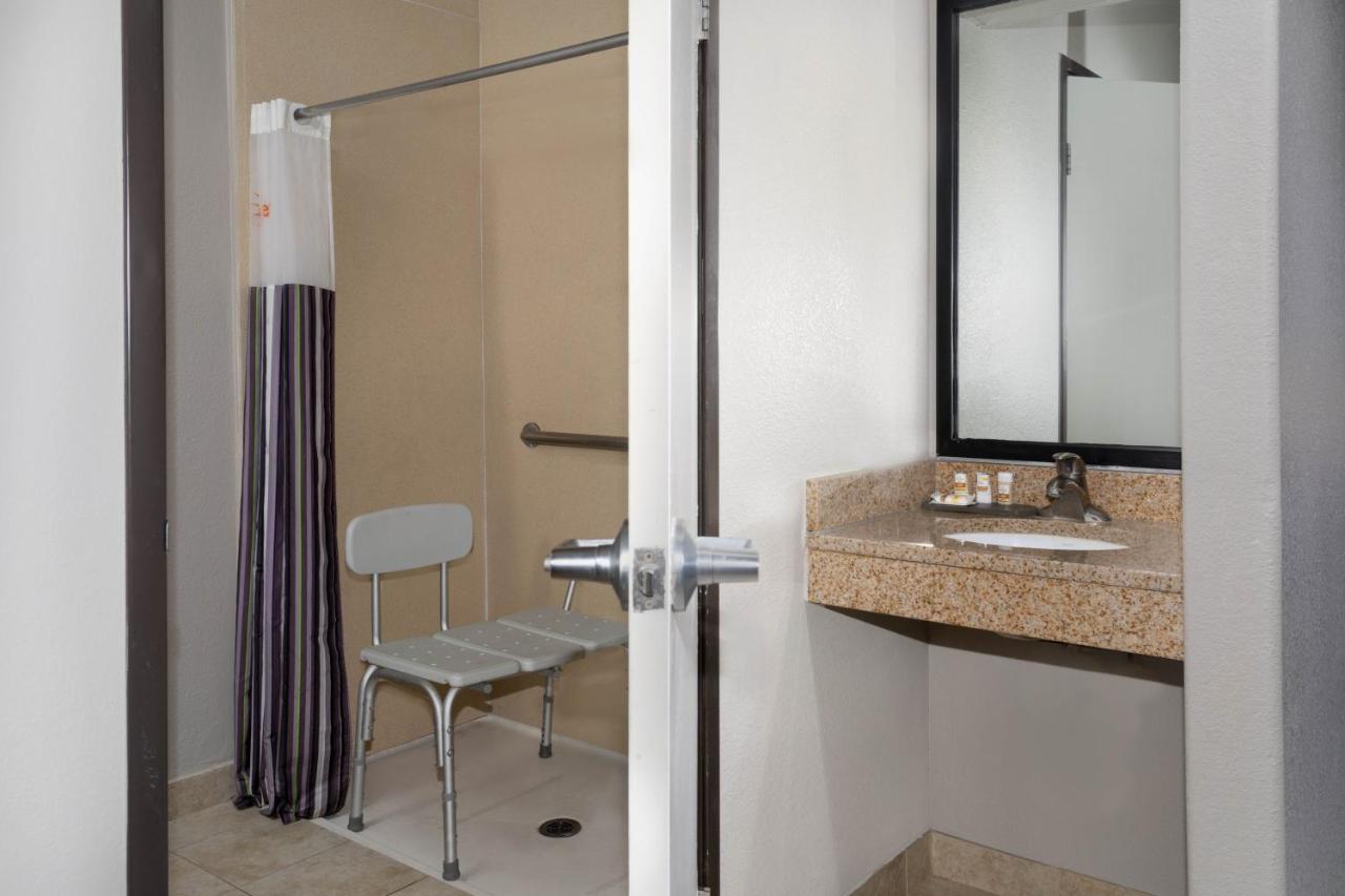  | La Quinta by Wyndham Henderson-Northeast Denver