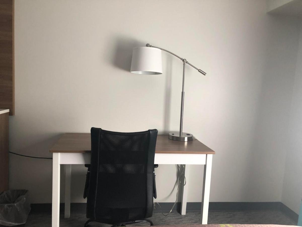 | Super 8 by Wyndham Manchester Airport