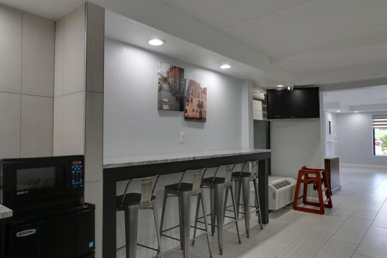 | Baymont by Wyndham Ridgeland I-95