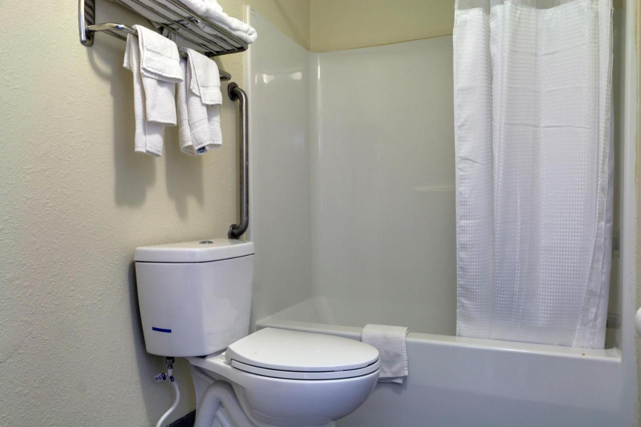 | Baymont by Wyndham Ridgeland I-95