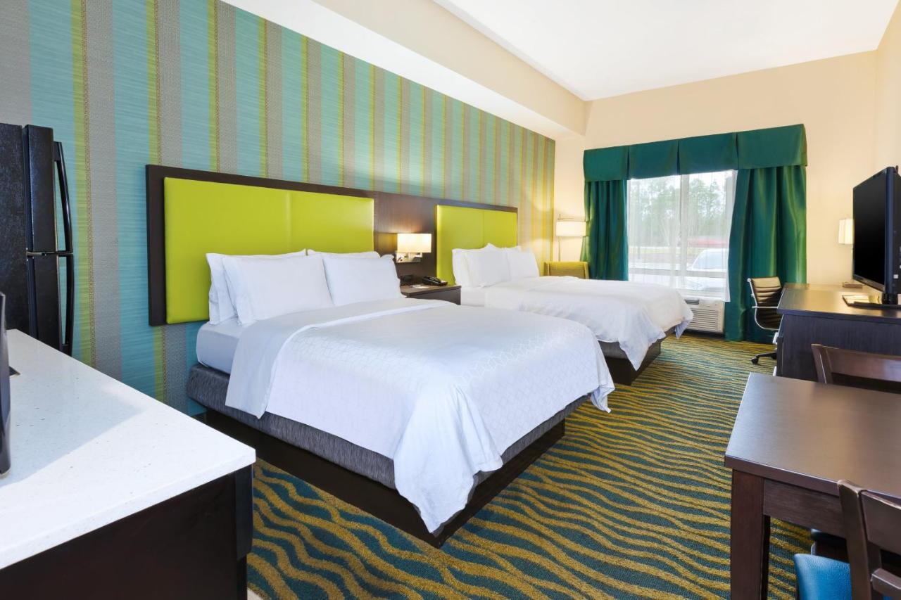 Executive Queen Room with Two Queen Beds at Holiday Inn Express & Suites Southport - Oak Island Area by IHG