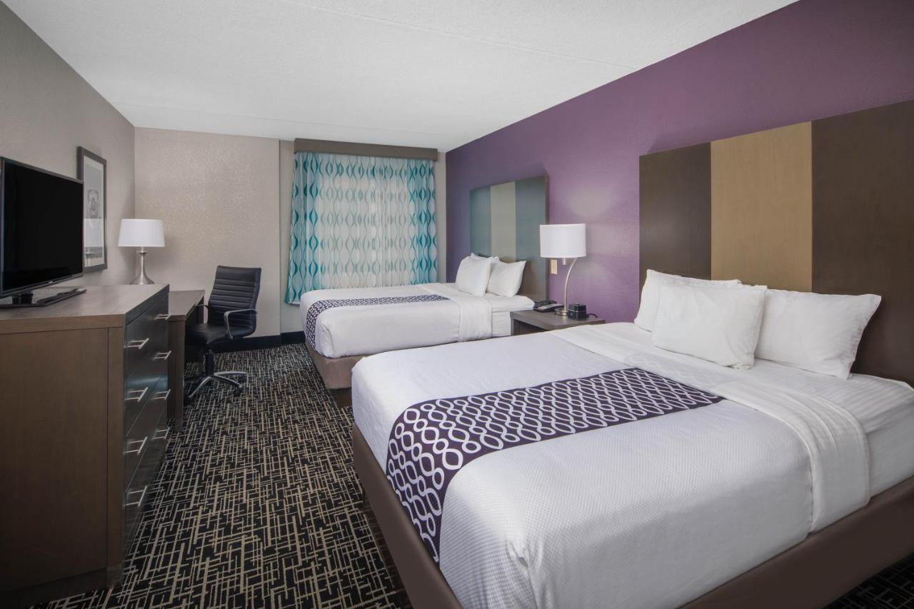 One-Bedroom Suite with Two Queen Beds - Non-Smoking at La Quinta Inn & Suites by Wyndham Chattanooga - East Ridge