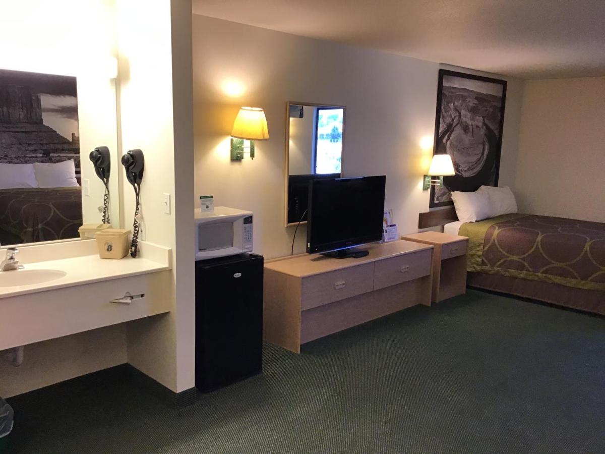 | Arch Canyon Inn