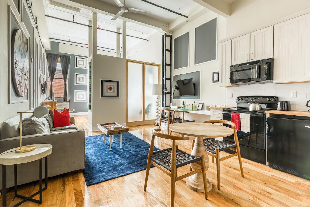 Deluxe Loft Suite at Henry Norman Hotel