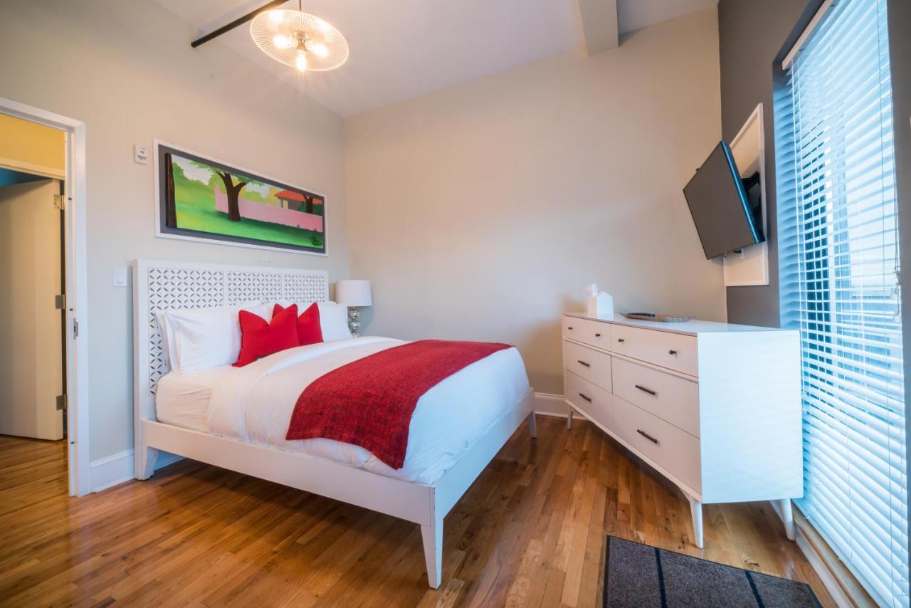 Two Bedroom Penthouse with Roof Deck at Henry Norman Hotel
