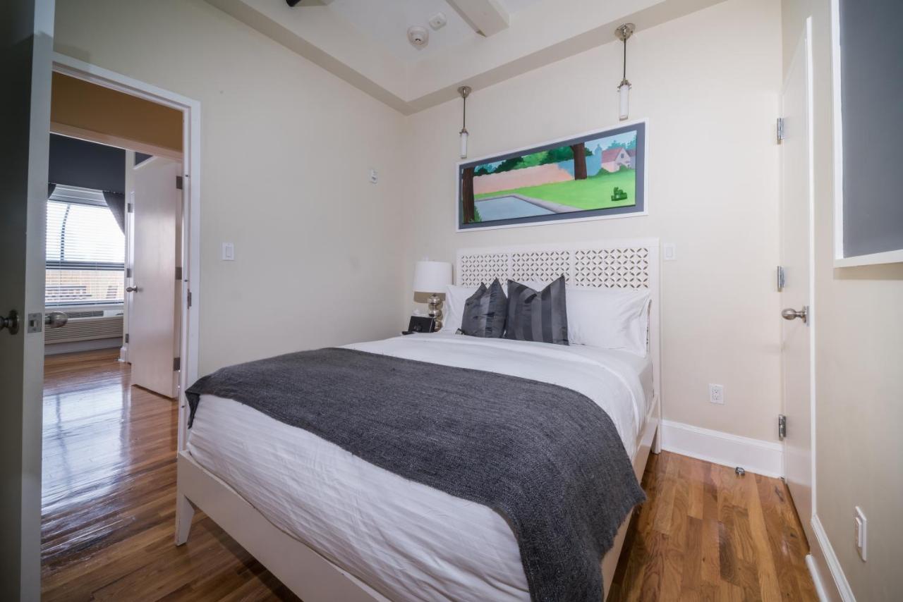 Two Bedroom Penthouse with Roof Deck at Henry Norman Hotel