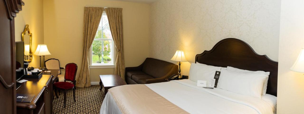 Superior Single Room at The Mount Vernon Grand Hotel