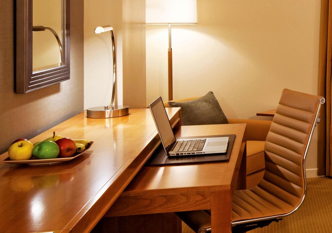 King Room - Disability Access at Luskin Hotel