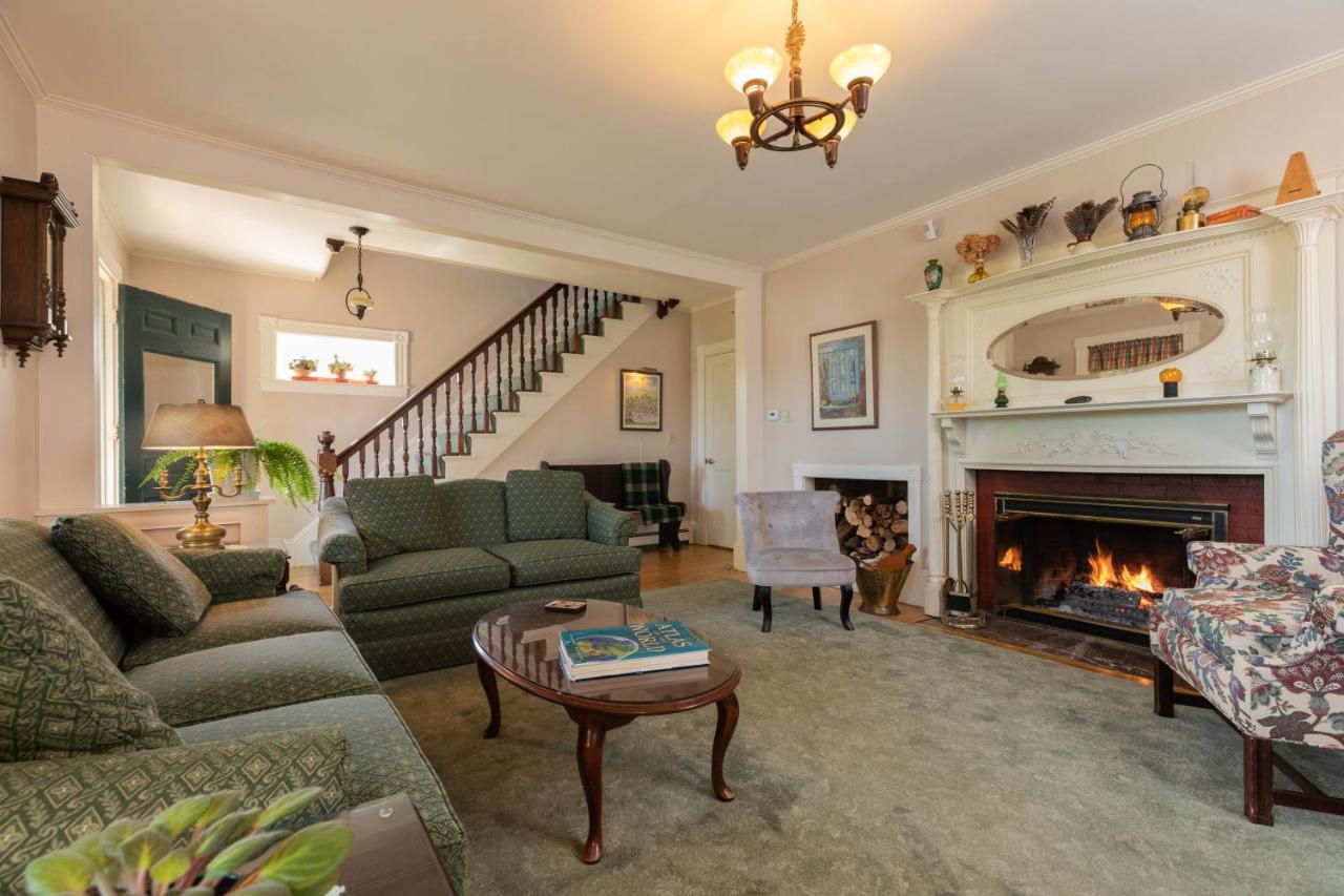 | Maple Hill Farm Inn