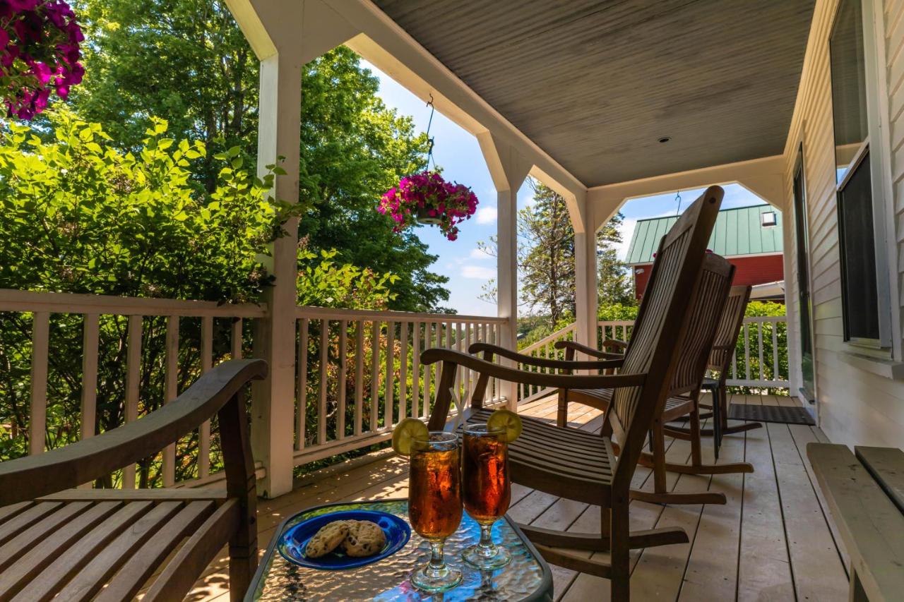 | Maple Hill Farm Inn