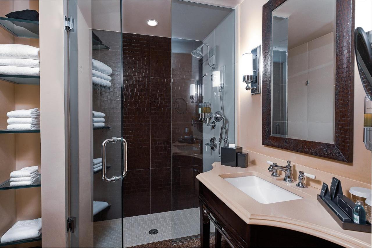 Cabana Room at The National Hotel Miami Beach
