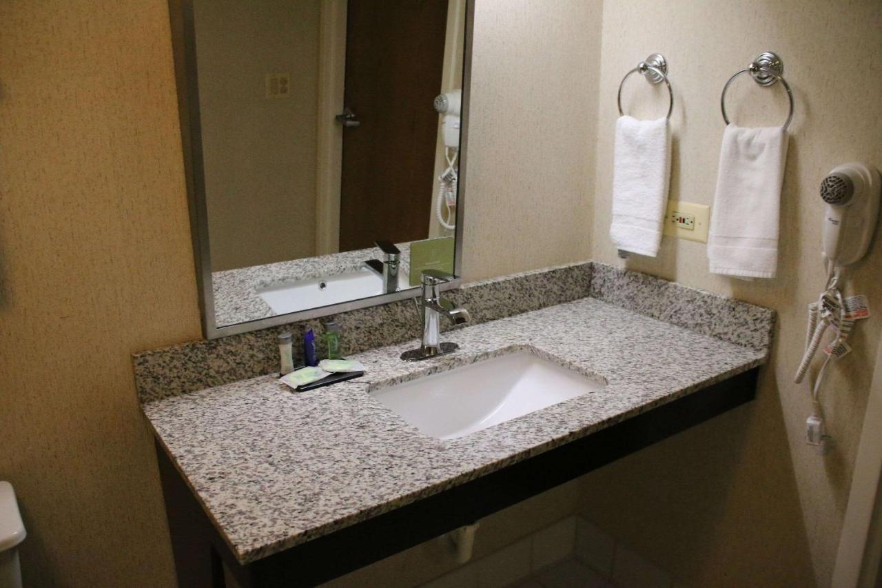 | Sleep Inn near Great Lakes Naval Base