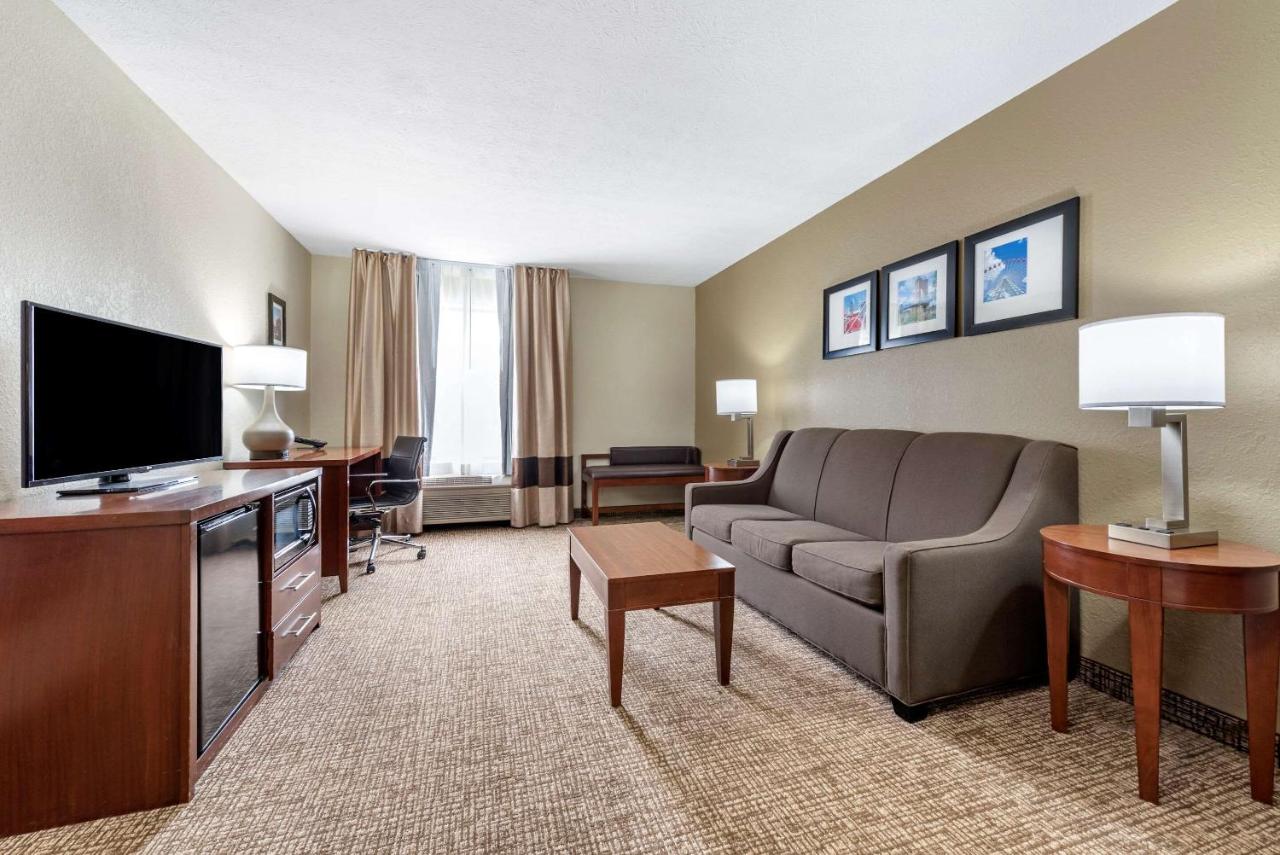 | Comfort Inn & Suites Cincinnati Eastgate