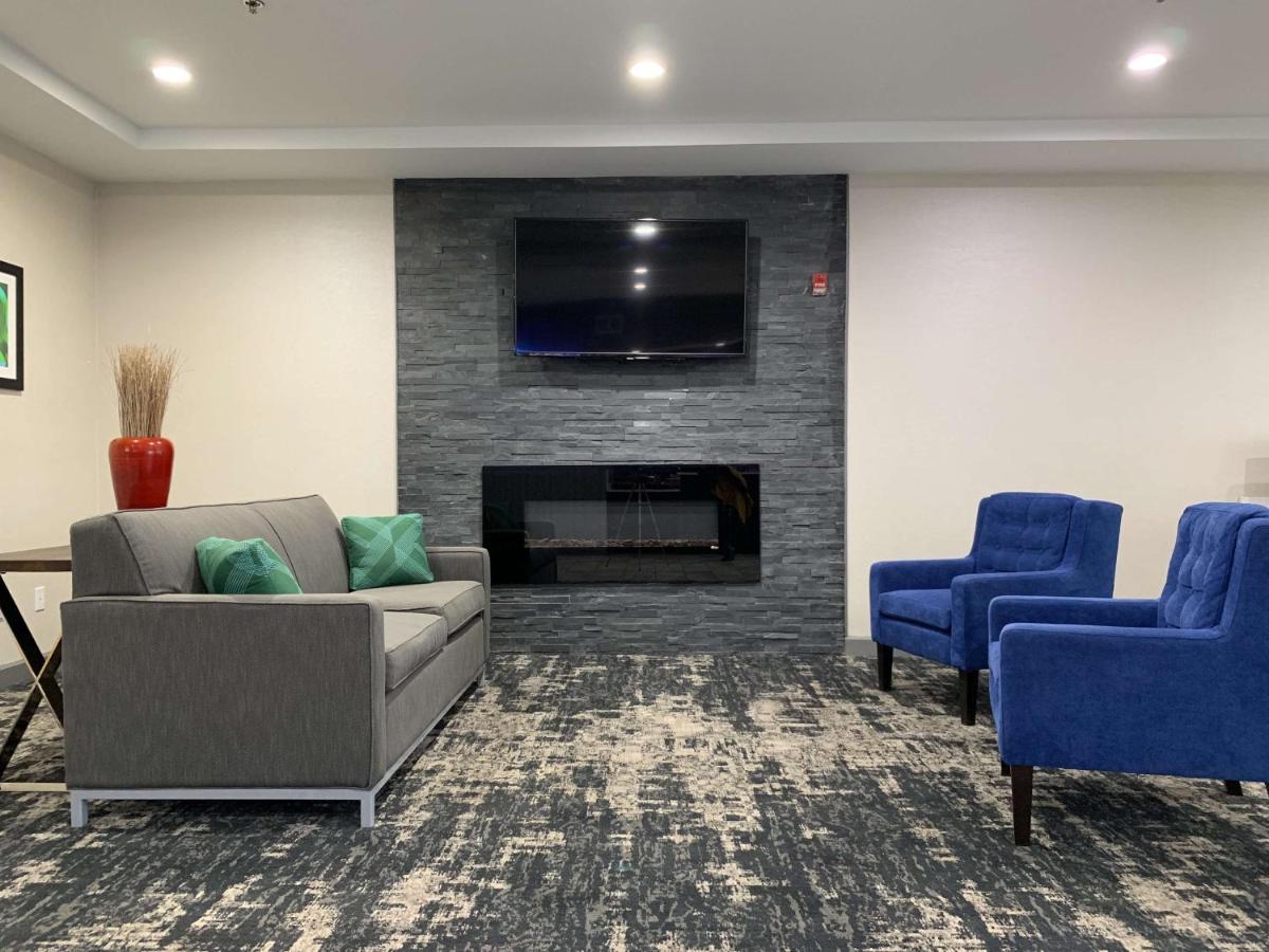  | Best Western Plus Olive Branch Hotel & Suites