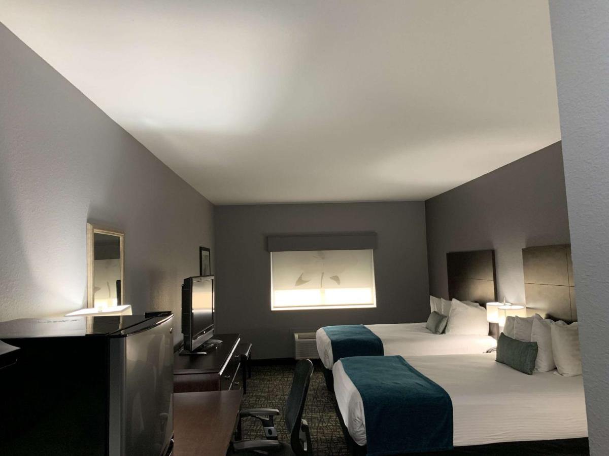  | Best Western Plus Olive Branch Hotel & Suites