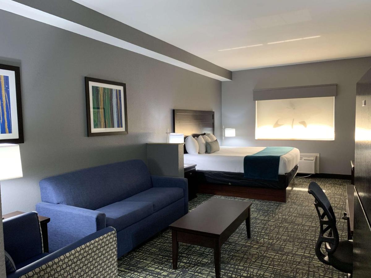 | Best Western Plus Olive Branch Hotel & Suites