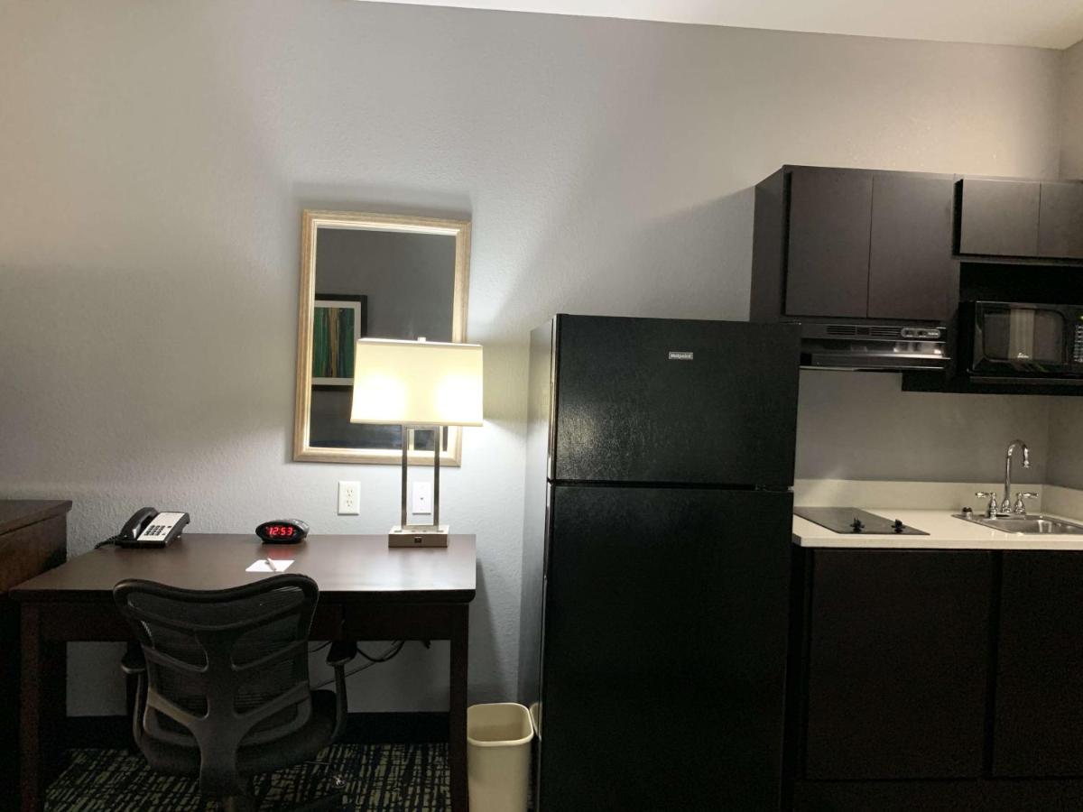  | Best Western Plus Olive Branch Hotel & Suites