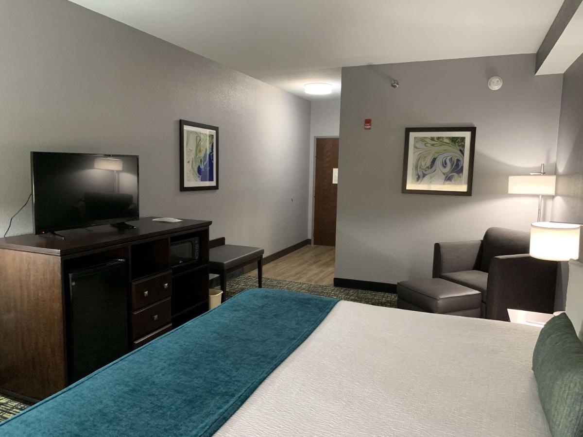  | Best Western Plus Olive Branch Hotel & Suites