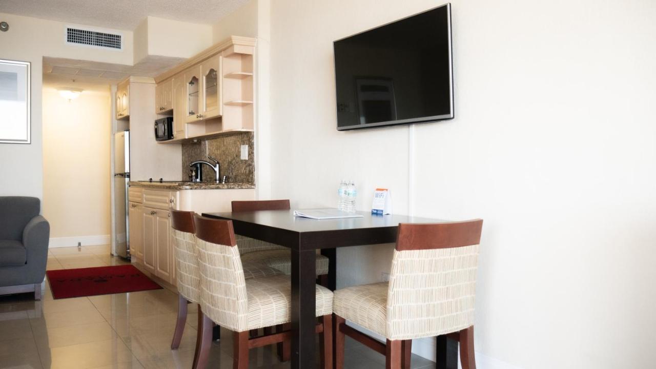 King Bed, Oceanfront View, Non-Smoking at Ramada Plaza by Wyndham Marco Polo Beach Resort