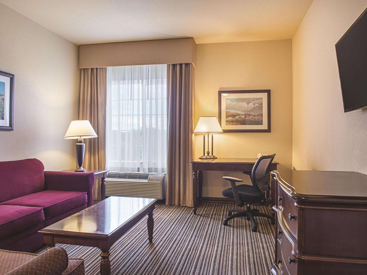 One-Bedroom King Suite with Mountain View at La Quinta Inn & Suites by Wyndham Trinidad