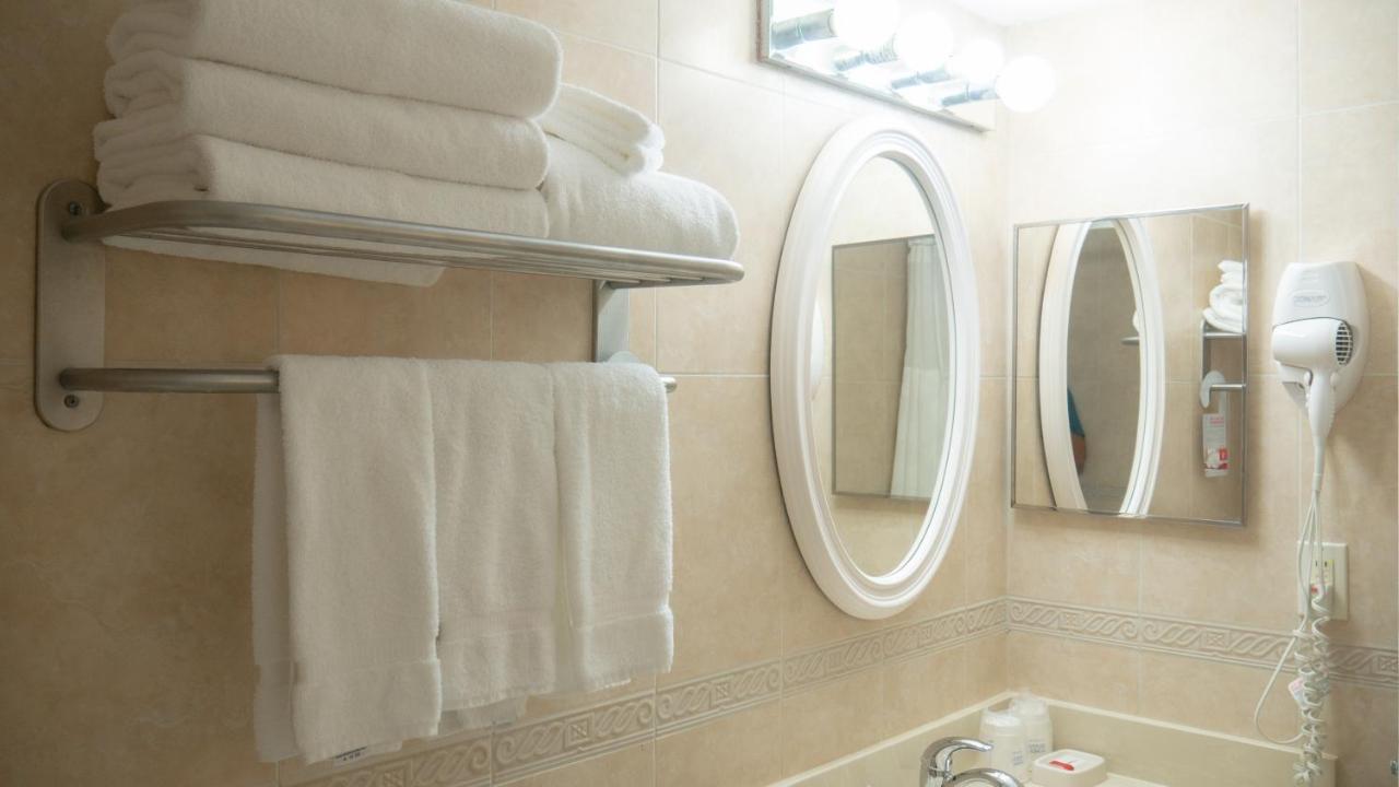 2 Queen Beds, Deluxe Room, Partial View, Kitchenette, Non-Smoking at Ramada Plaza by Wyndham Marco Polo Beach Resort