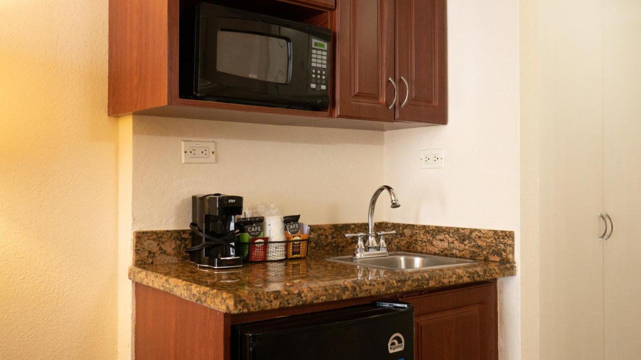 2 Queen Beds, Deluxe Room, Partial View, Kitchenette, Non-Smoking at Ramada Plaza by Wyndham Marco Polo Beach Resort