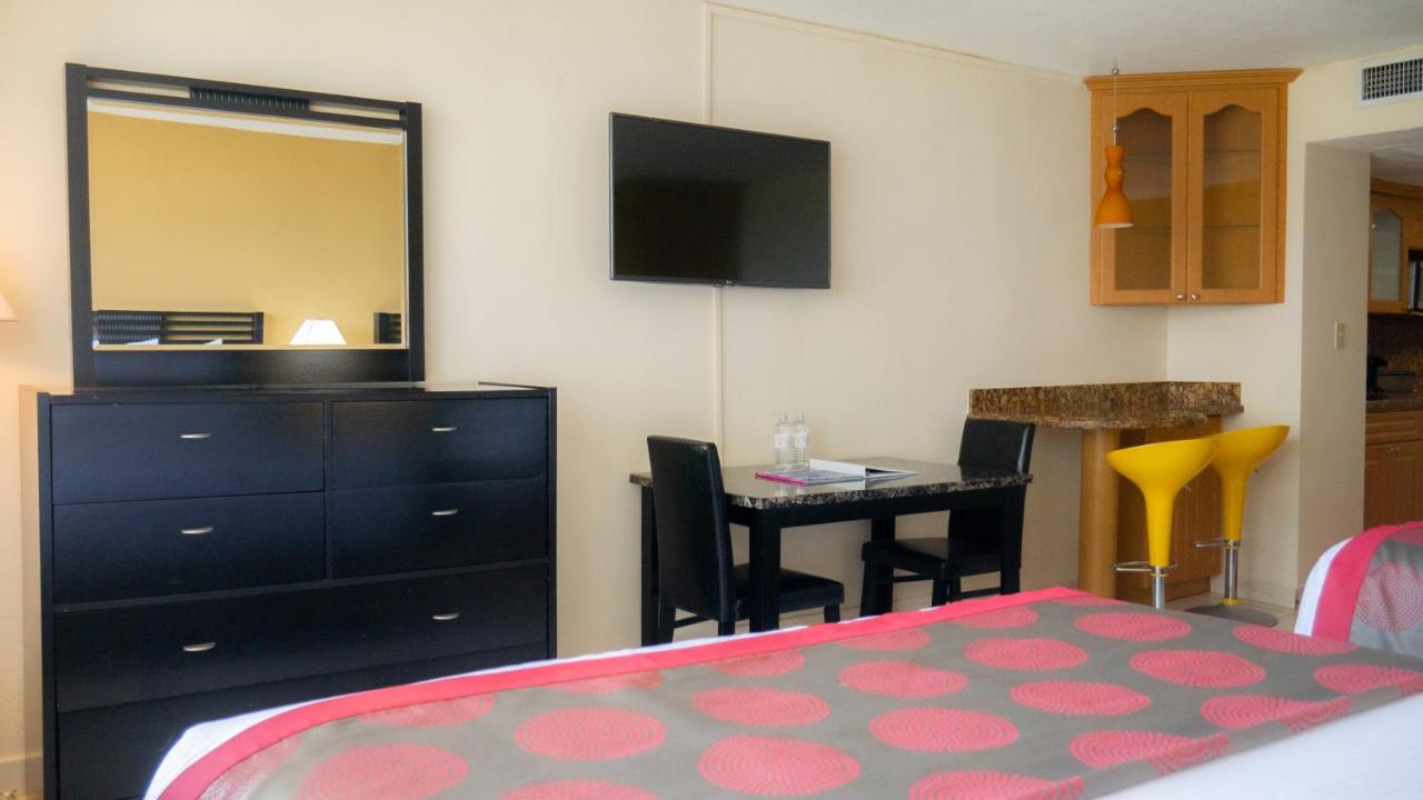 2 Queen Beds, Partial View, Non-Smoking at Ramada Plaza by Wyndham Marco Polo Beach Resort